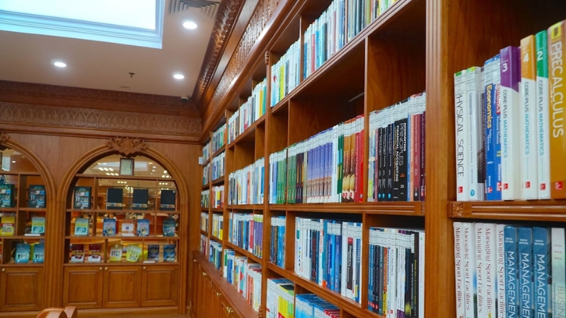 Quản lý thư viện thủ công mất rất nhiều thời gian